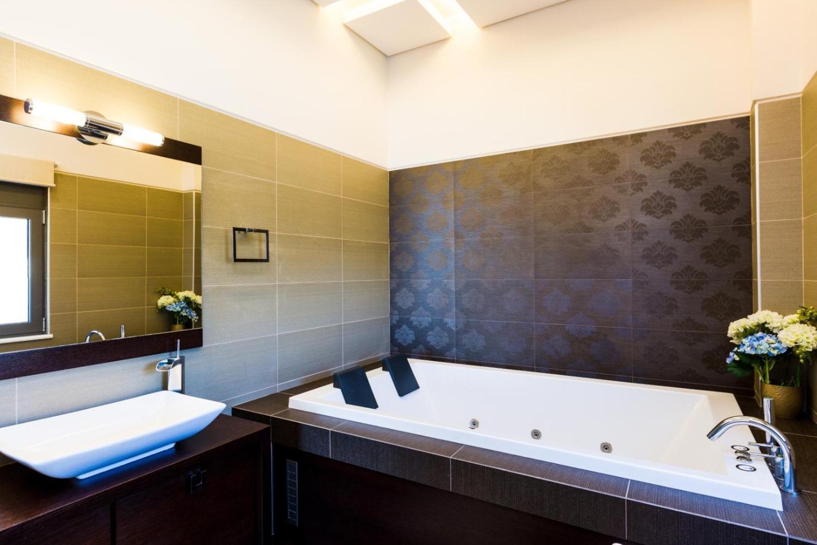 Winehill Villa Platanés Екстериор снимка